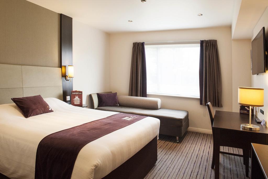 Premier Inn London City - Aldgate Ruang foto